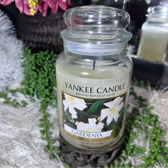 *RARE* Black Label Yankee Candle Gardenia 22 oz - Picture 3 of 10